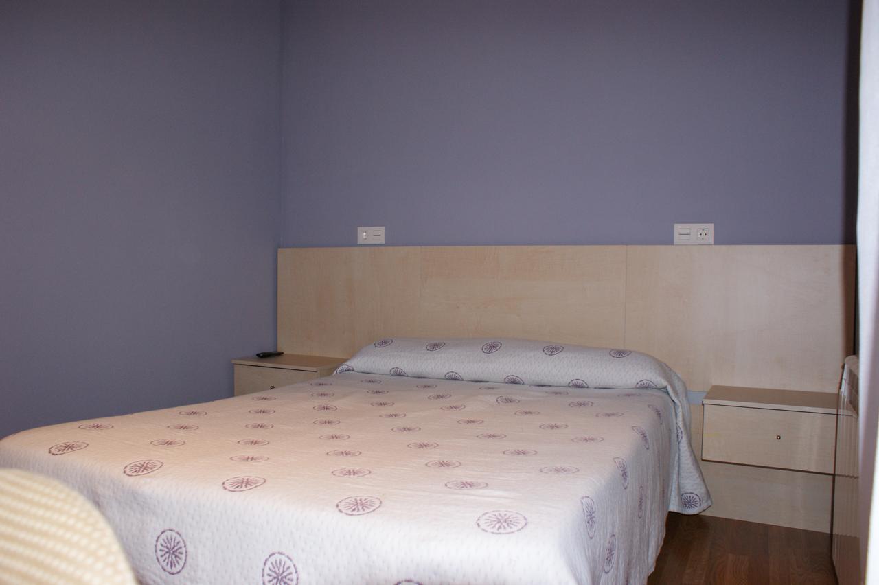 Hostal Carazo Torquemada Exterior photo