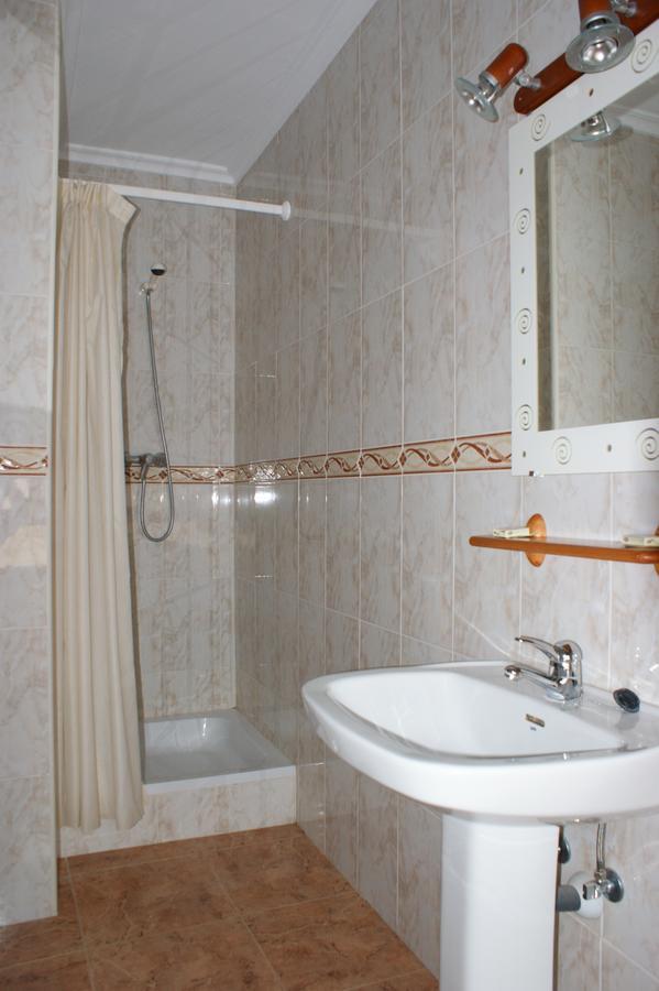 Hostal Carazo Torquemada Exterior photo